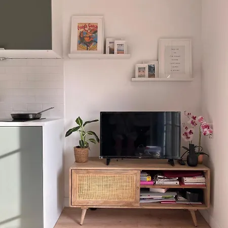 Cozy Studio Close To The Eiffel Tour Apartment Paris